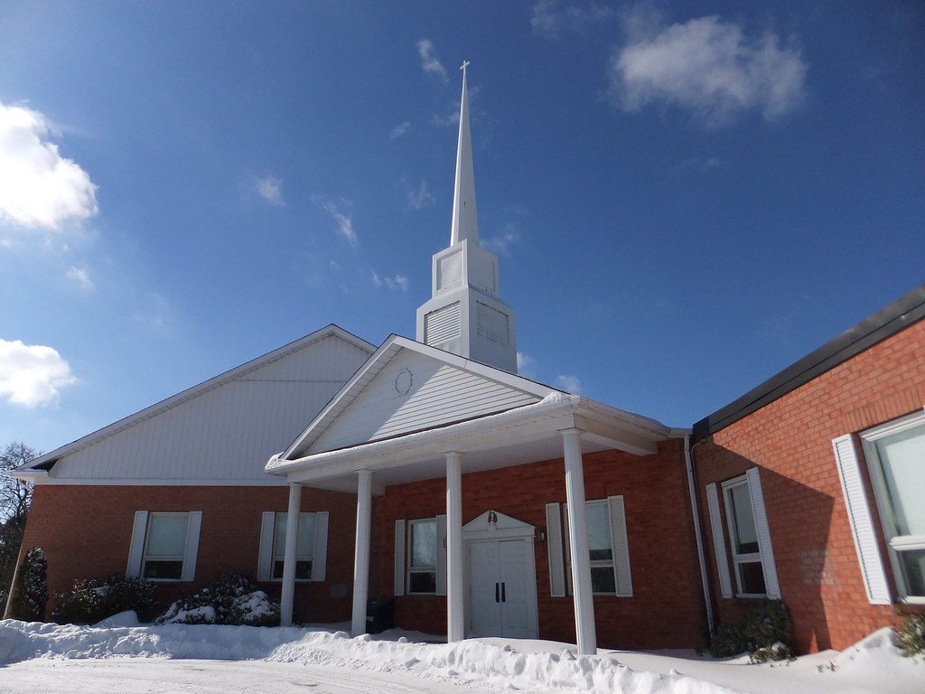 Heritage Fellowship Baptist Church exterior in Ancaster